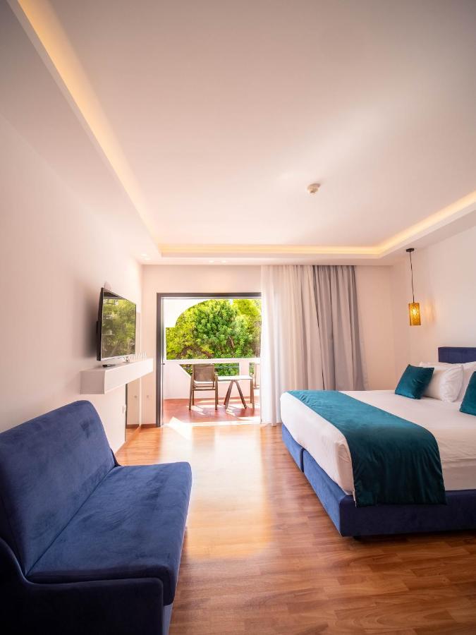 Ramada Loutraki Poseidon Resort Loutráki Exterior foto