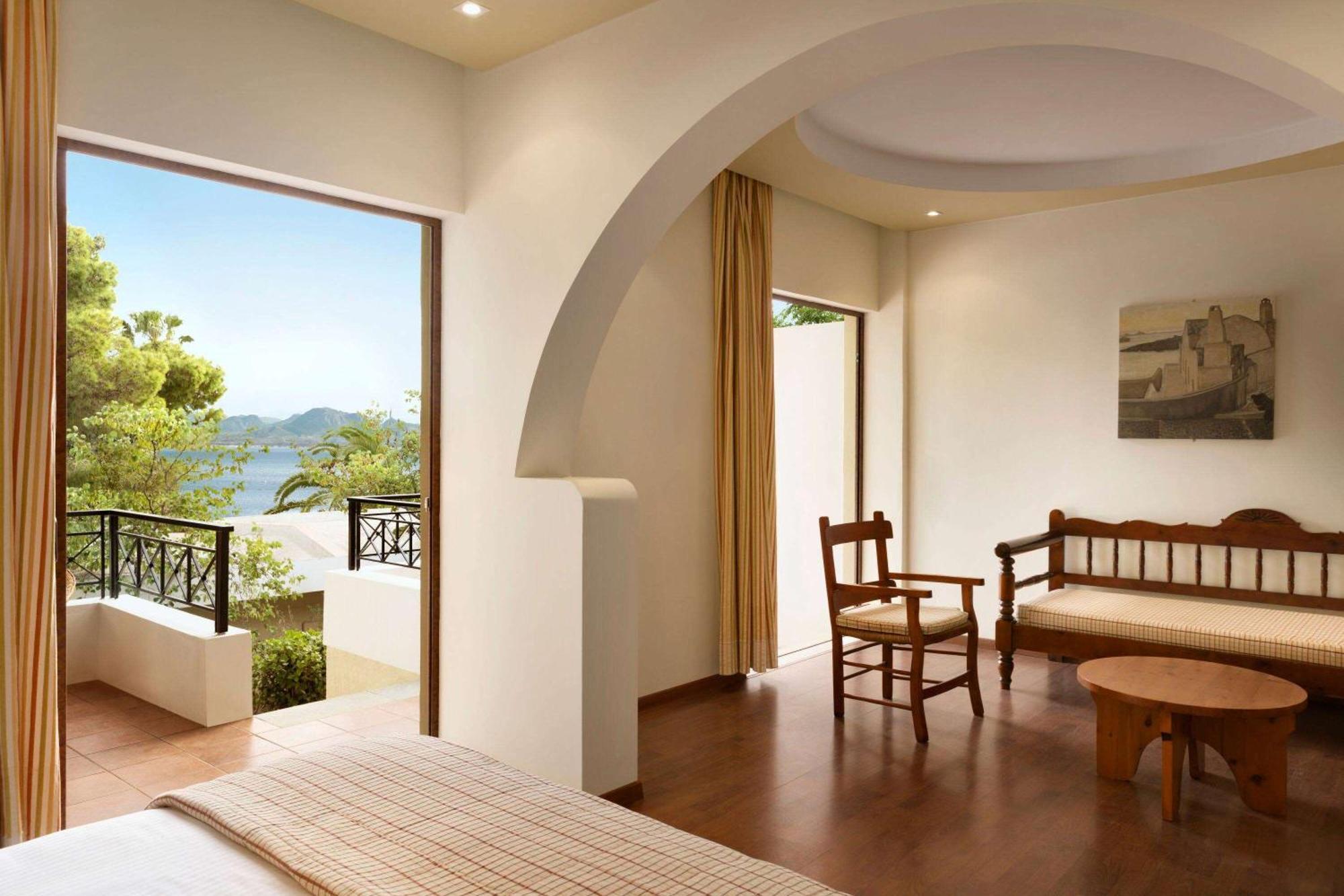 Ramada Loutraki Poseidon Resort Loutráki Exterior foto