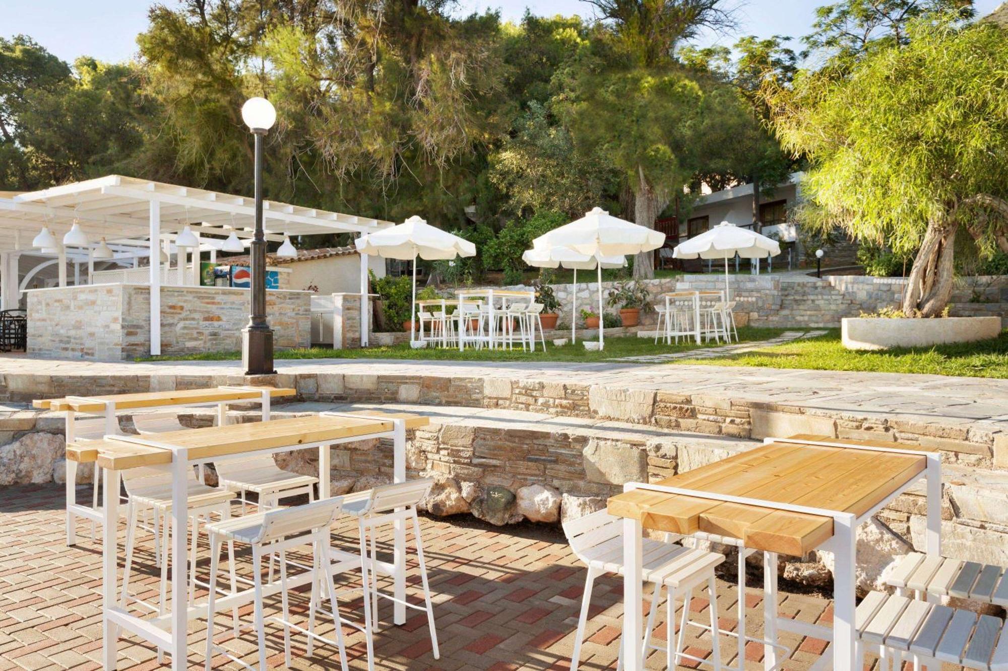 Ramada Loutraki Poseidon Resort Loutráki Exterior foto